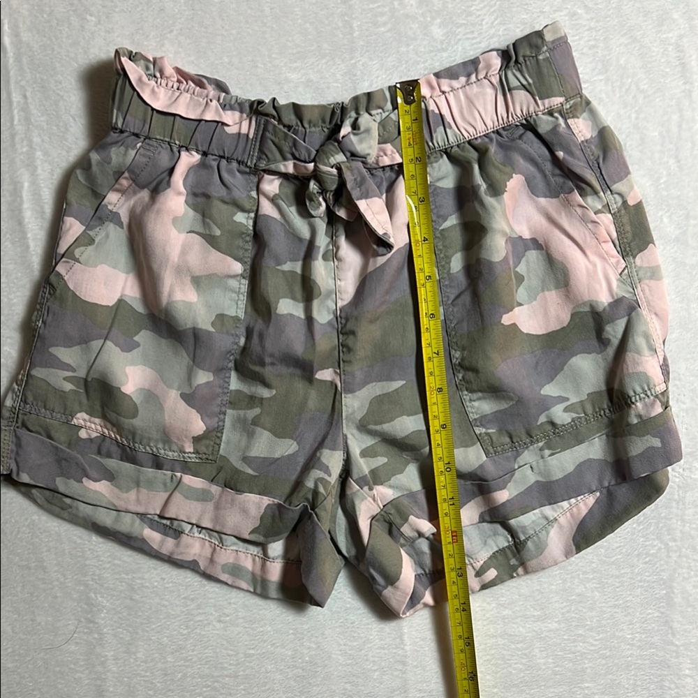 Aerie Green and Pink Cargo Shorts with Elastic Waistband and Bow - XS - Picture 7 of 11
